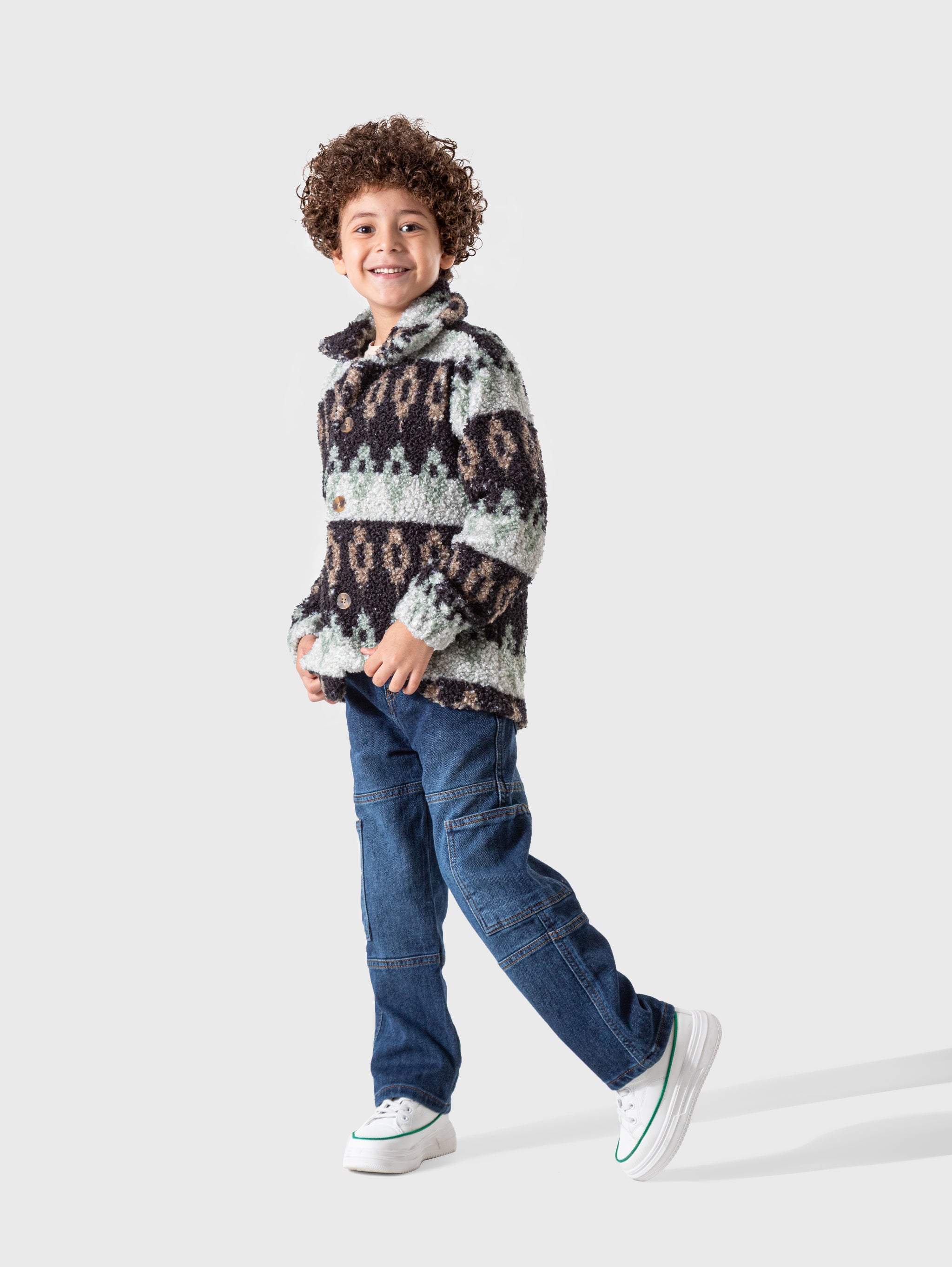 بنطال ولادي جينز