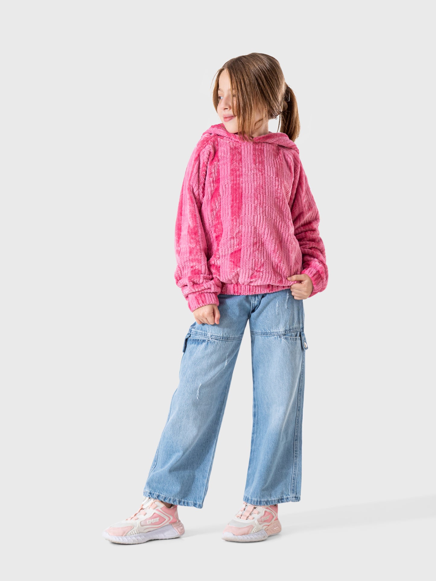 سويت شيرت بناتي فرو بزنط